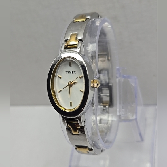 Womens Timex N5 Two-Tone Watch Mother Of Pearl Dial New Battery - Picture 2 of 11